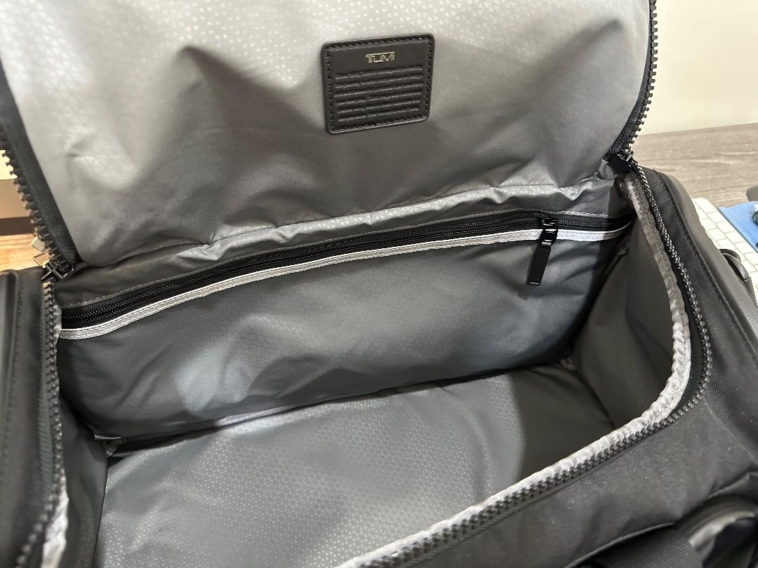 Tumi tahoe boulder duffel backpack sale