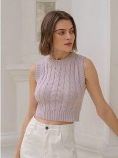 (Category: ) located in . Submitted by wardrobesale (Listing ID 1214139822, Image 1). Description: .