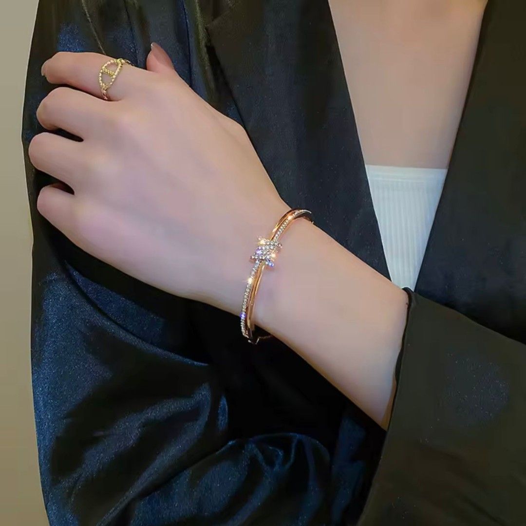 Gold stone bracelet sale designs