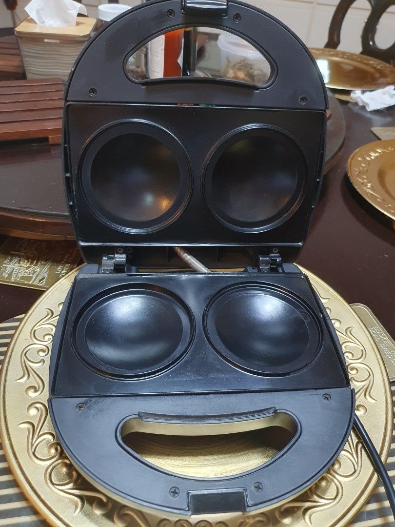 Union Pancake Maker (Category: Ovens & Toasters) located in Marikina City. Submitted by KanamiFinds (Listing ID 1214139999, Image 2). Description: Union Pancake Maker Slightly used..