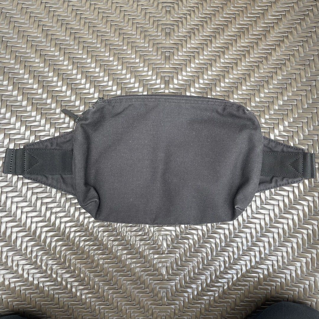 UNIQLO 2way Belt Bag, Men's Fashion, Bags, Belt bags, Clutches and