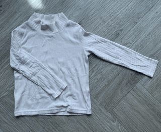 Uniqlo Sweater size 120 (4-6 tahun)