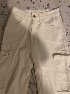 (Category: ) located in . Submitted by maxenes.closet (Listing ID 1214053929, Image 1). Description: .