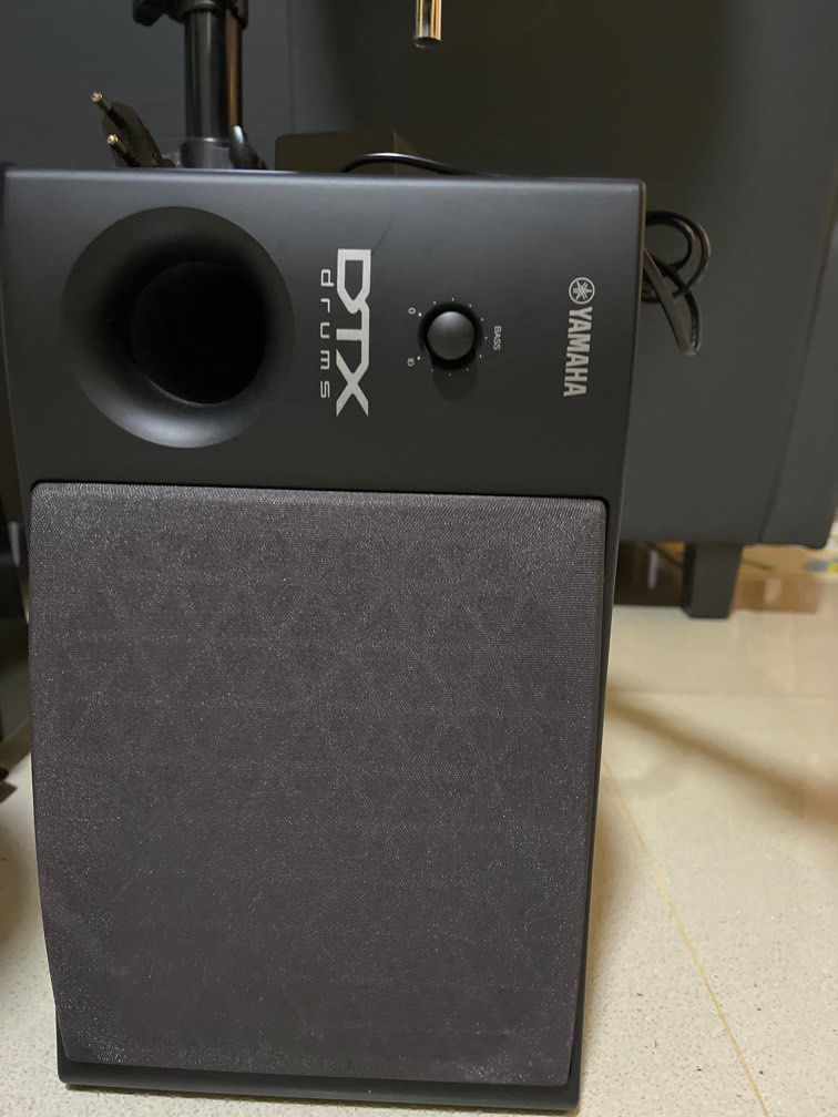 Yamaha Electronic Drum Set DTX562K, Hobbies & Toys, Music & Media