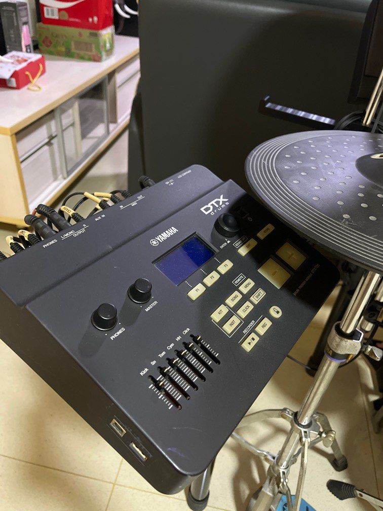 Yamaha Electronic Drum Set DTX562K, Hobbies & Toys, Music & Media