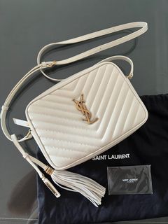 (Category: ) located in . Submitted by wja_closet (Listing ID 1214039771, Image 1). Description: .