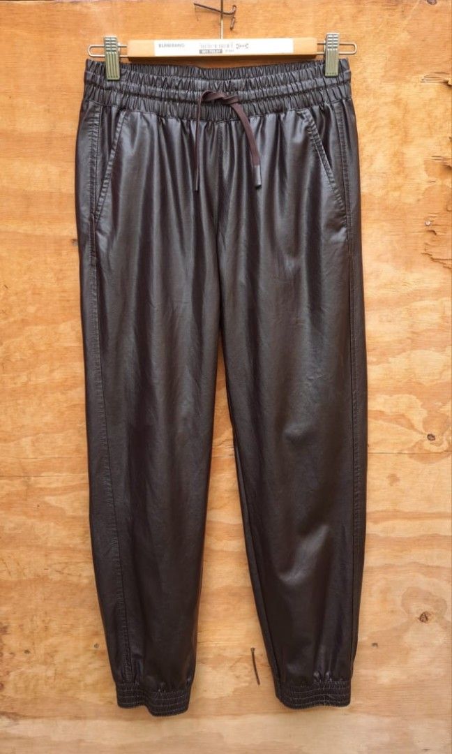 Pu joggers hotsell zara