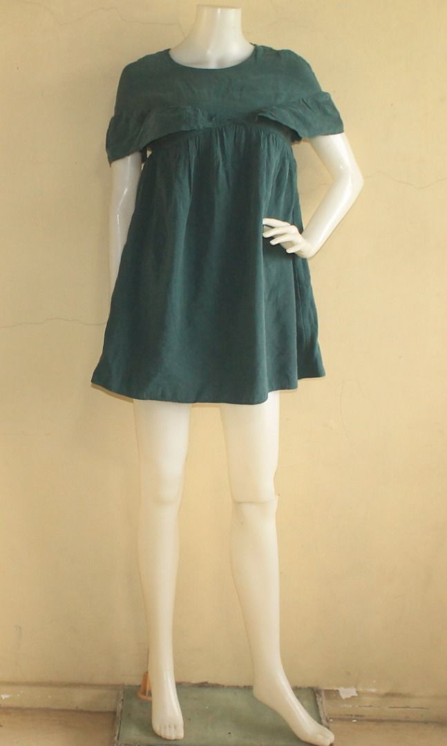 woman green dress painting Zara Dress main image 0