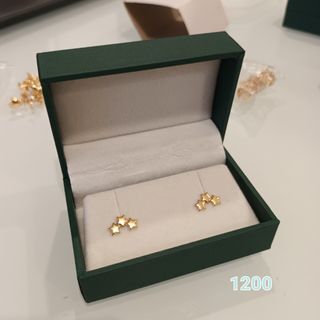 100% Authentic Gold Star Earrings Pawnable Nasasangla