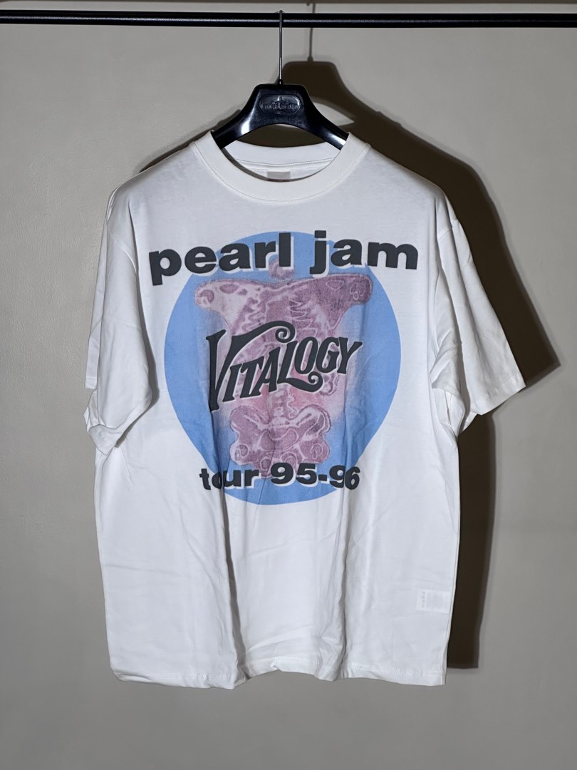 1996 Pearl Jam Vitalogy Tour Modern Reproduction T-Shirt, Men's Fashion ...