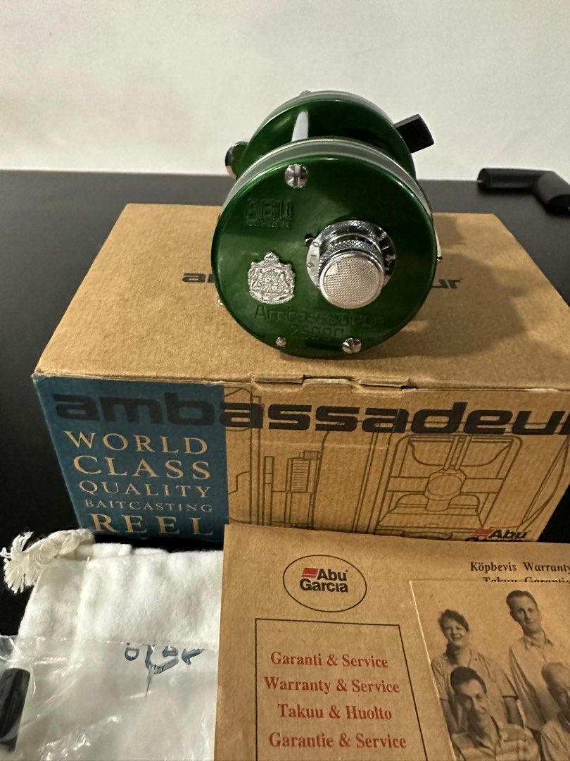 ABU AMBASSADEUR 2500C （Green） Abu Garcia Ambassadeur 2500C Fishing Reel. Green. Made in