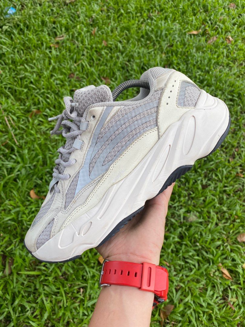 Adidas Yeezy 700 v2 Static, Men's Fashion, Footwear, Sneakers on