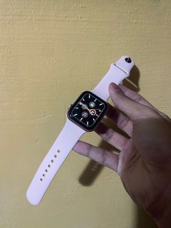 Apple Watch 45 mm Nike Band, Mobile Phones & Gadgets, Wearables