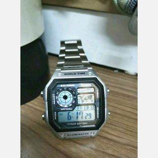 (Category: ) located in . Submitted by WatchSellerxz (Listing ID 1214168253, Image 1). Description: .