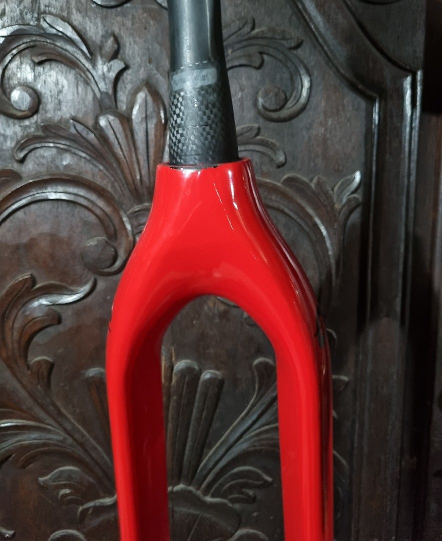 Carbonium rigid fork top