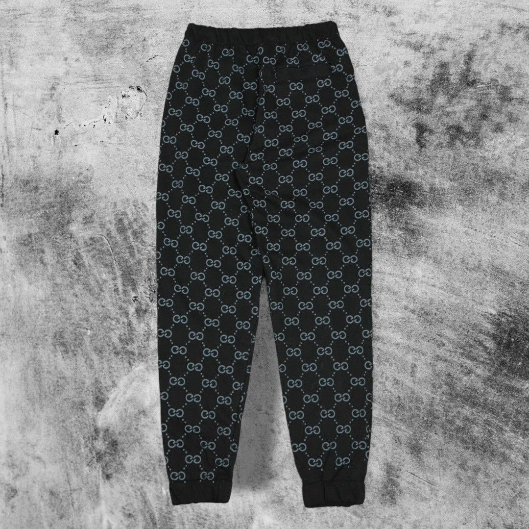 Celana Jogger Gucci Full Print Sweatpants Hitam Fesyen Pria Pakaian Bawahan di Carousell
