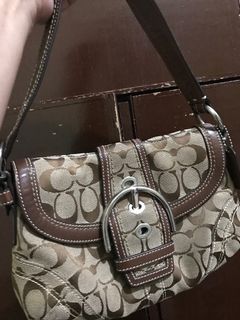 (Category: ) located in . Submitted by 911preloved (Listing ID 1214300963, Image 1). Description: .