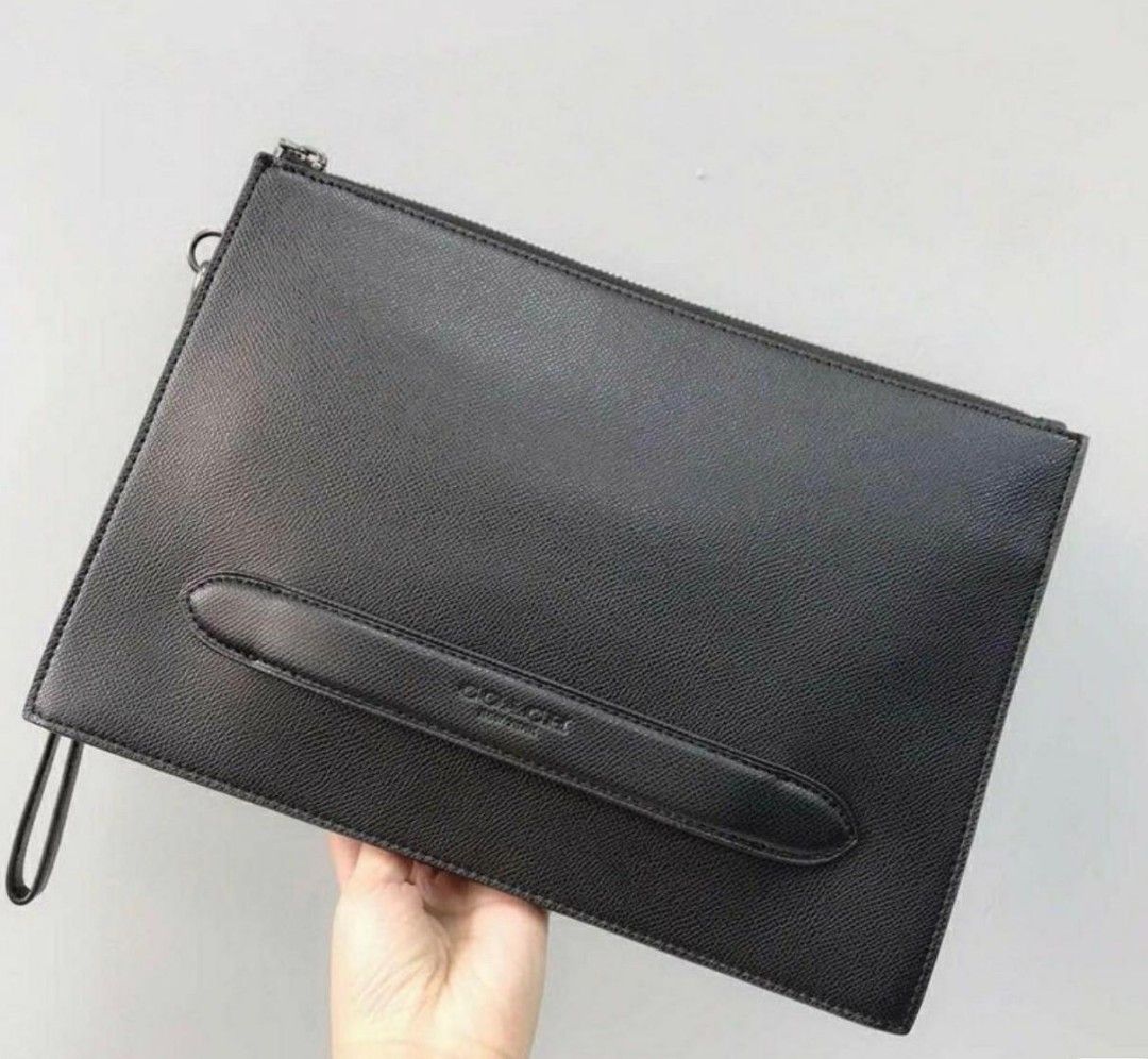 Coach Pouch Bag Manhattan Leather Black
