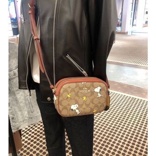 COACH✖️PEANUTS相機包