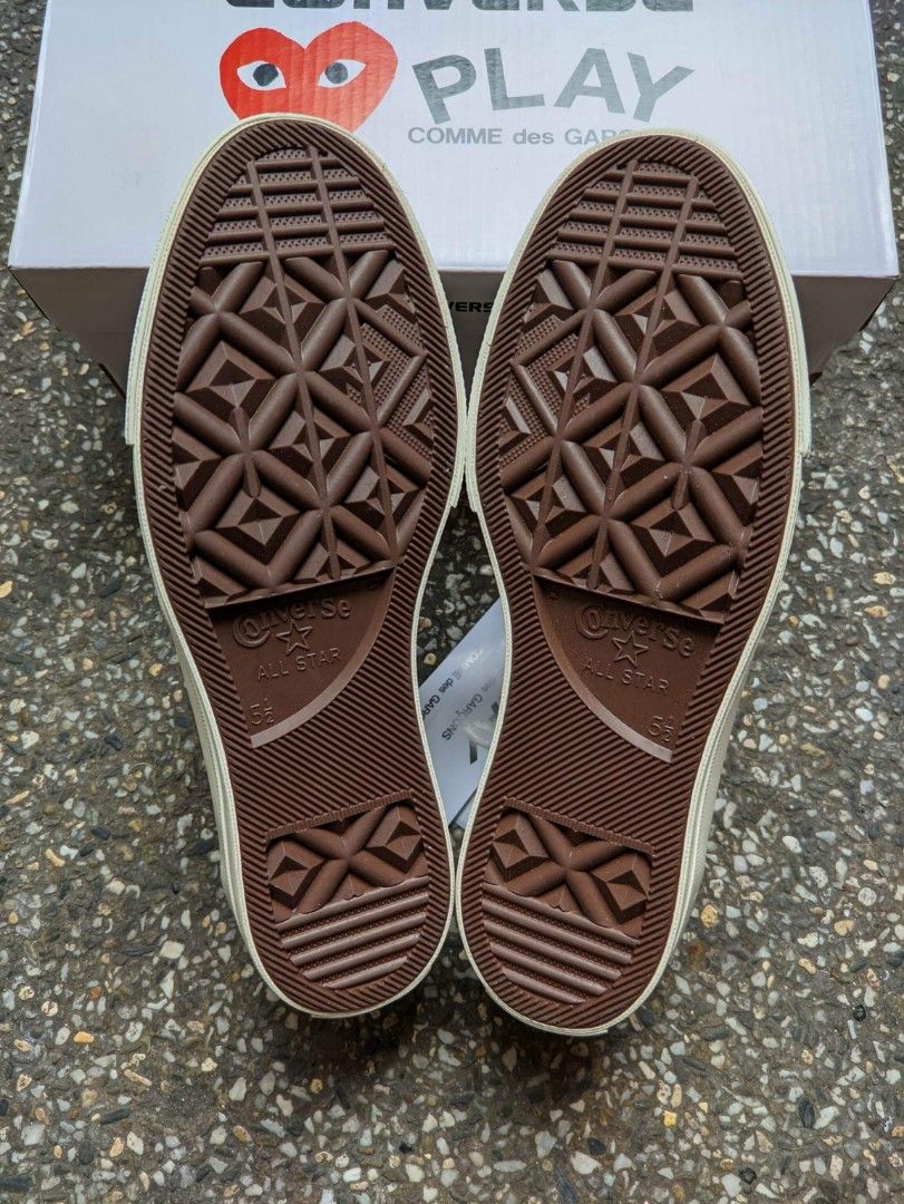 Converse x CDG low, Men's Fashion, Footwear, Sneakers on Carousell