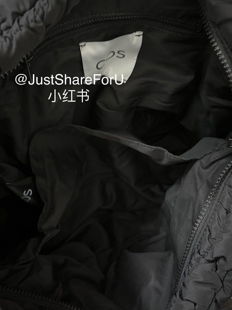 COS Quilted Oversized Shoulder Bag Black 100 ORIGINAL, Women's Fashion