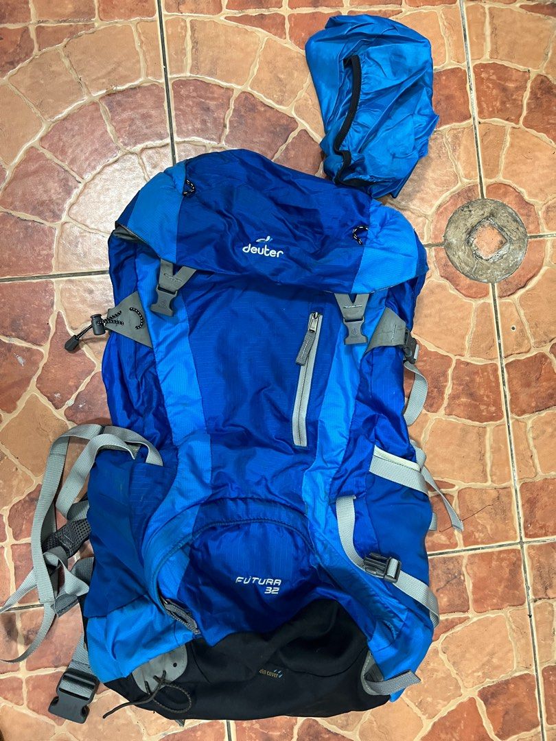 Deuter futura 32 backpack, Men's Fashion, Bags, Backpacks on Carousell
