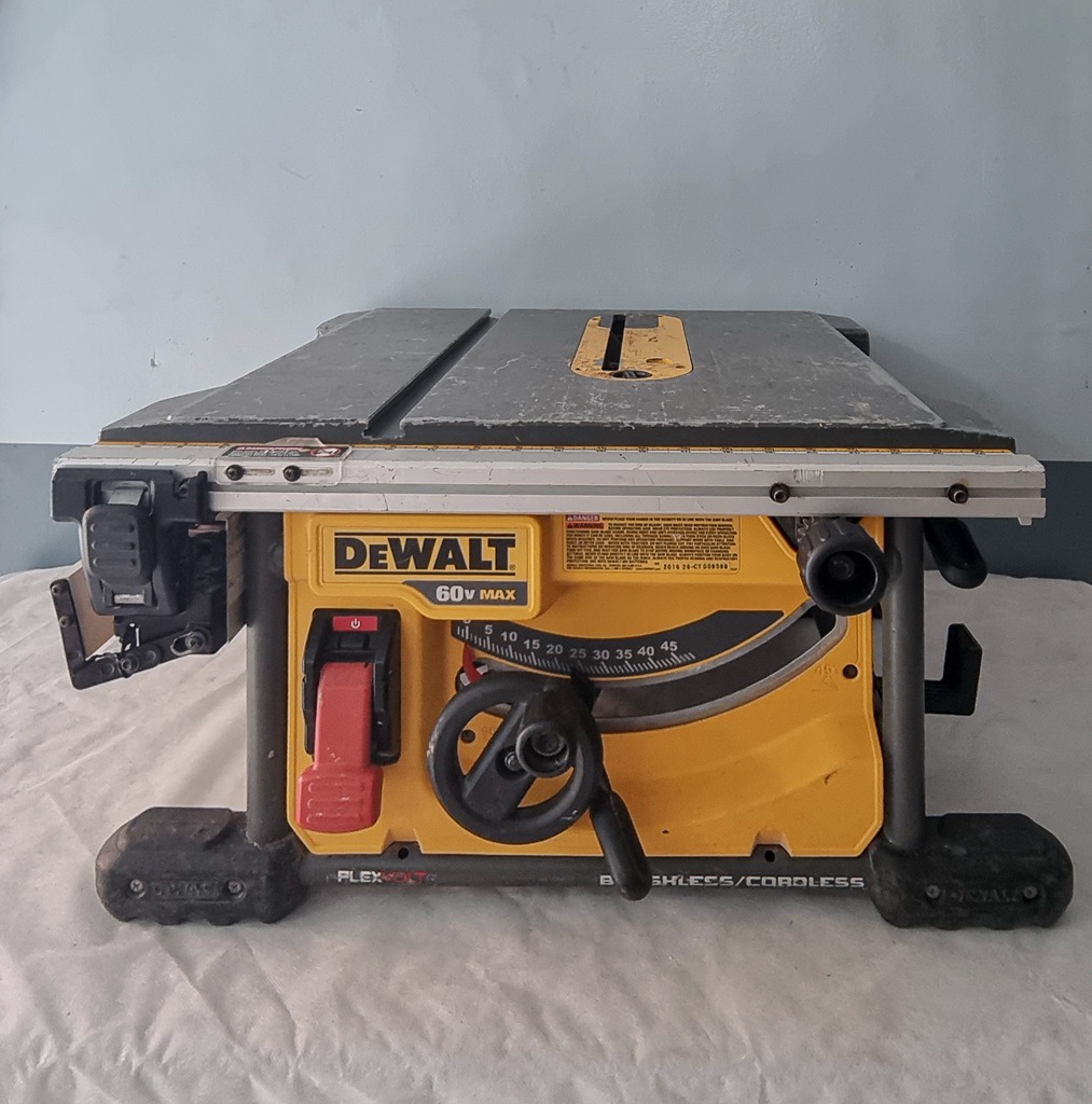 DeWALT DCS7485 60V FlexVolt 8 1/4" Brushless Table Saw, Commercial