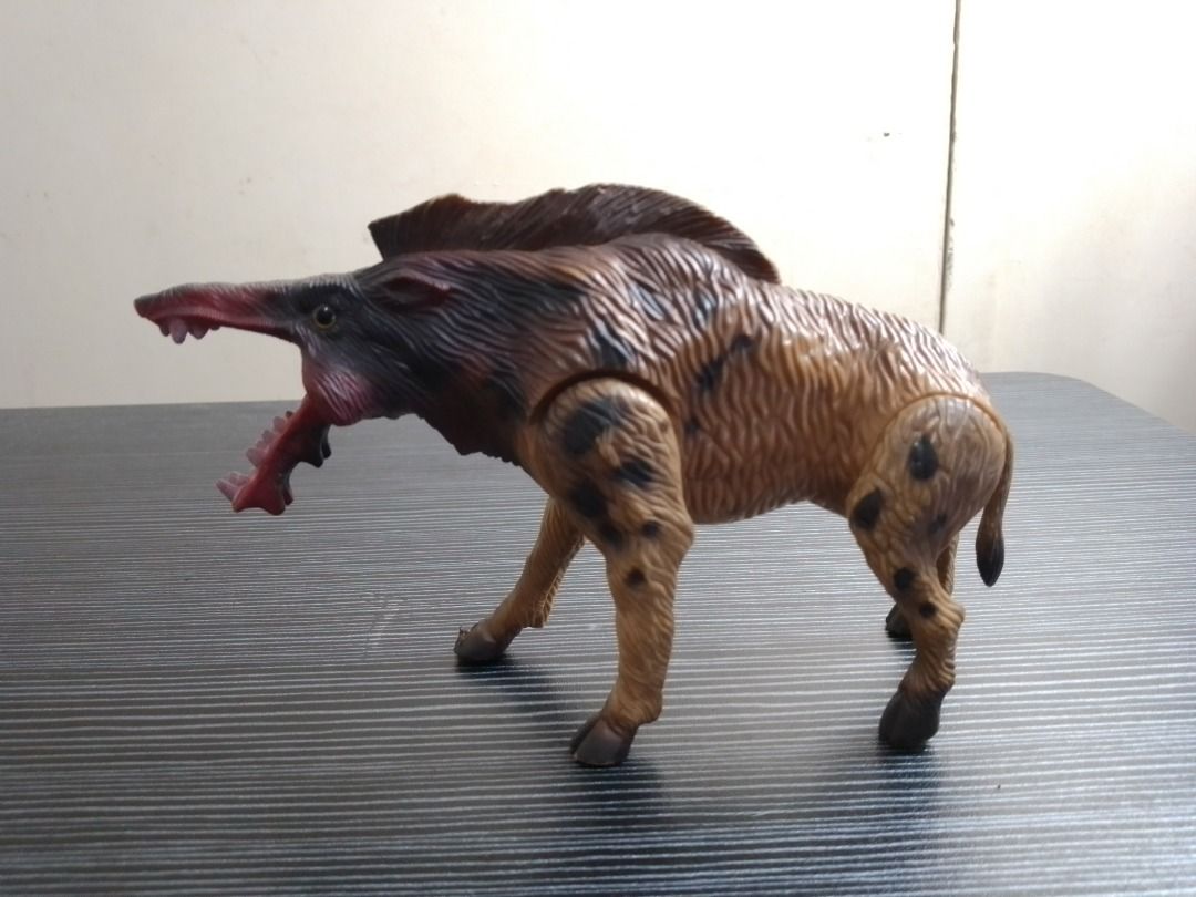 Dino Riders Ice Age Killer Warthog 1990 (Category: Action & Battle Toys) located in Paranaque City. Submitted by donjuan_thegreat (Listing ID 1214289139, Image 1). Description: Item in very good vintage condition Released circa 1990 No accessories Dimensions: L 16 cm H 10 cm W 4.8 cm For pick-up at UPS 5 Paranaque or can ship at buyer's expense .