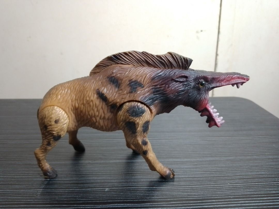 Dino Riders Ice Age Killer Warthog 1990 (Category: Action & Battle Toys) located in Paranaque City. Submitted by donjuan_thegreat (Listing ID 1214289139, Image 2). Description: Item in very good vintage condition Released circa 1990 No accessories Dimensions: L 16 cm H 10 cm W 4.8 cm For pick-up at UPS 5 Paranaque or can ship at buyer's expense .