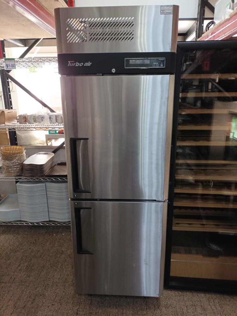 (Free delivery and warranty) turbo air 2 door upright chiller/ 2 door