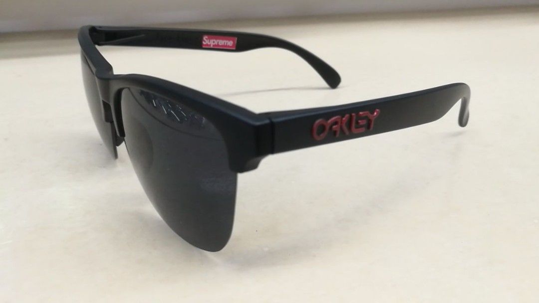 Oakley frogskin clearance half frame