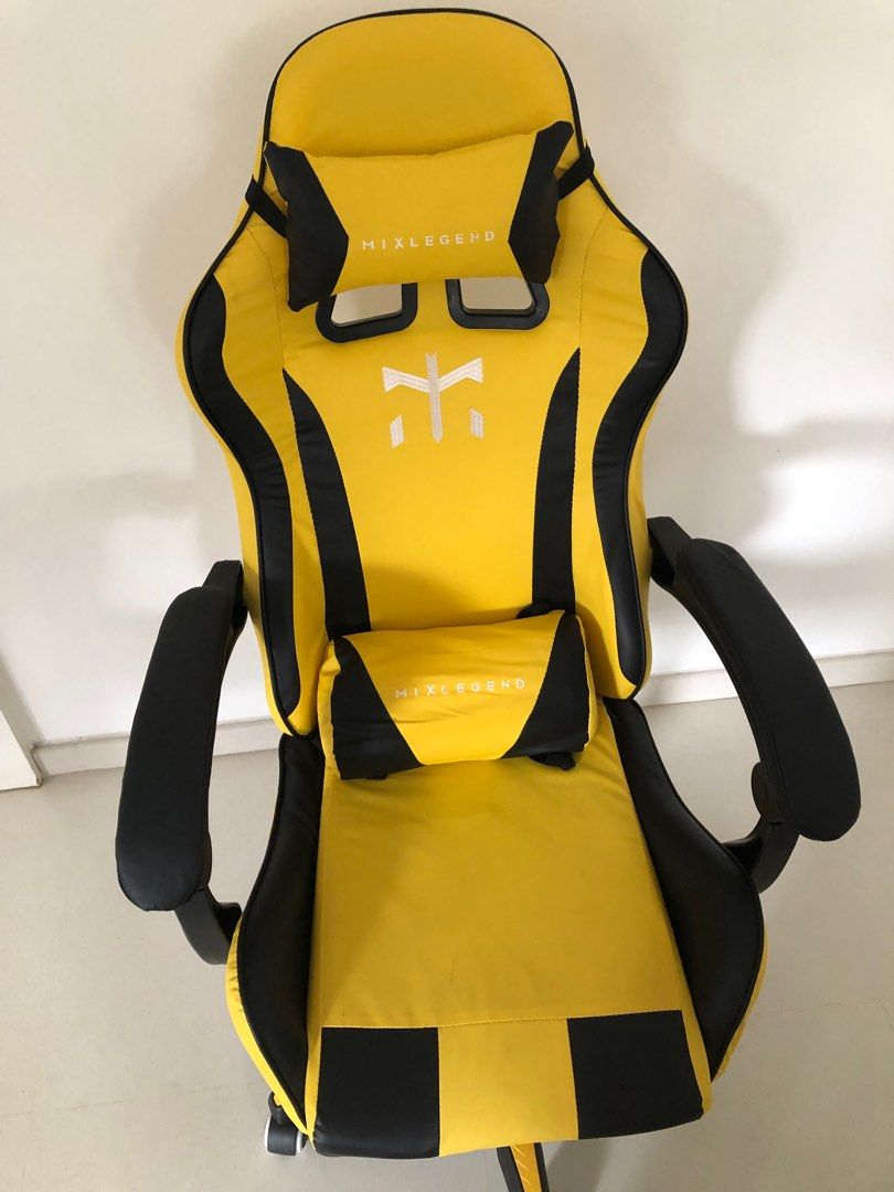 Gaming chair Office Racing Chair, Furniture & Home Living, Furniture