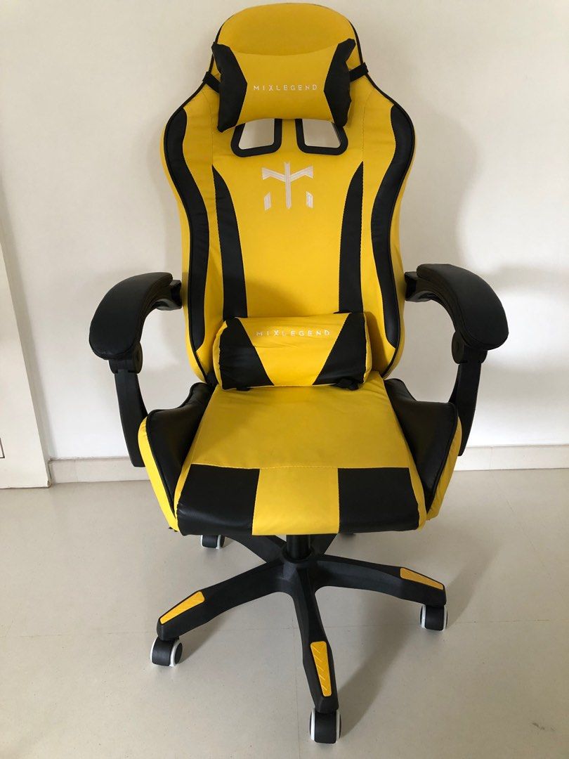 Gaming chair Office Racing Chair, Furniture & Home Living, Furniture