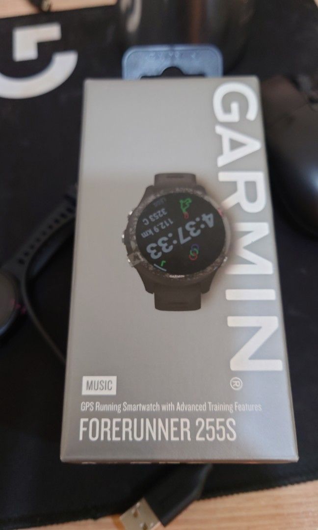 Garmin Forerunner 255 Music, 手機及配件, 智慧穿戴裝置及智慧手錶在