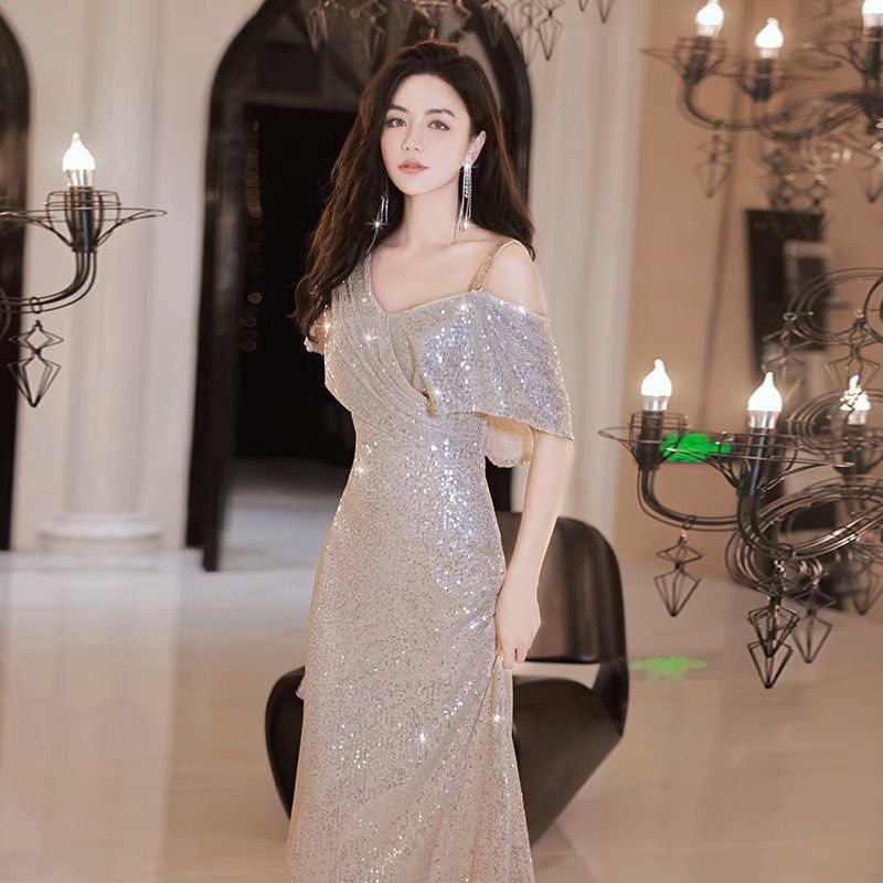 Gold shoulder shop