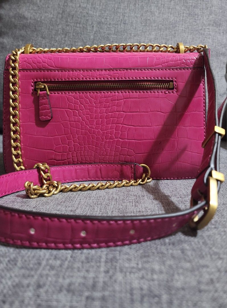 Leather clutch bag GUESS Pink in Leather - 10116413