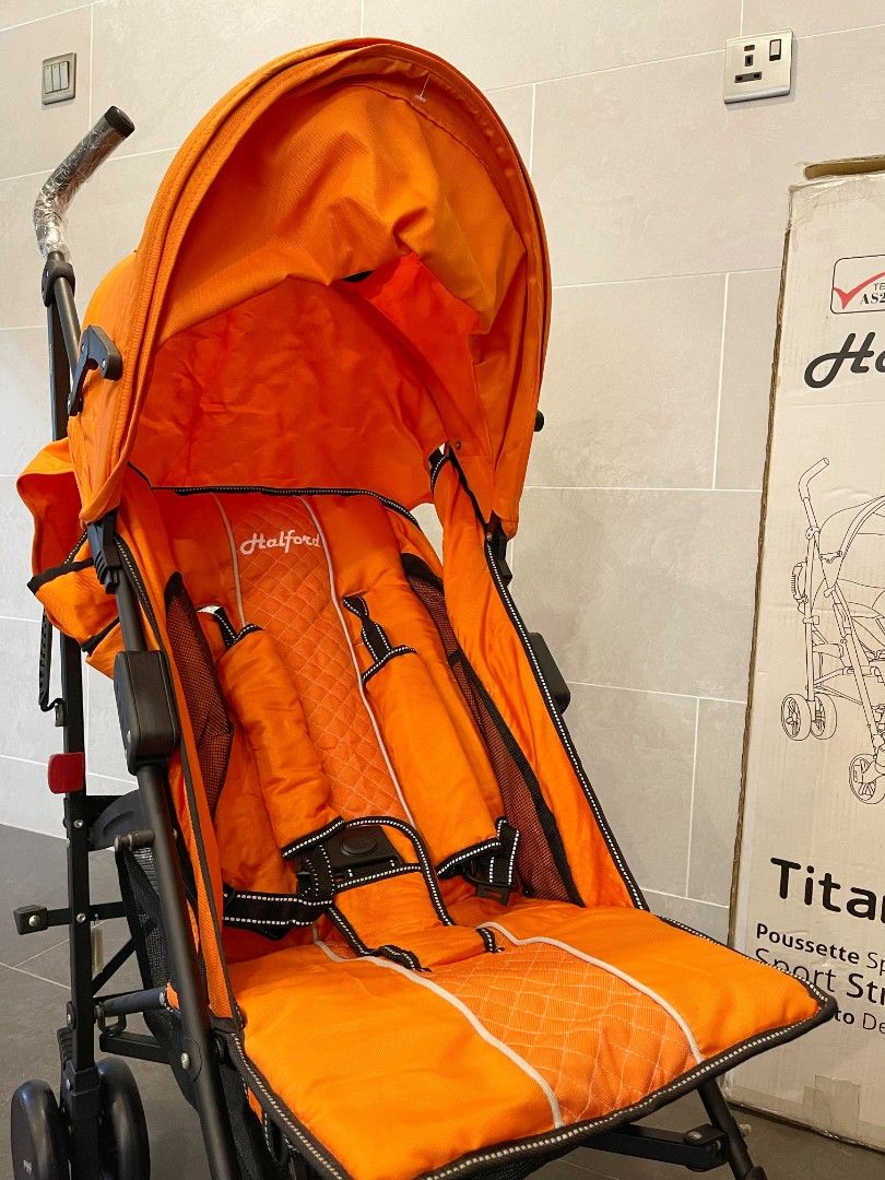 Halford shop titania stroller