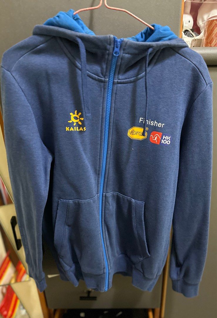 HK100 finisher hoodie, 男裝, 運動服裝- Carousell