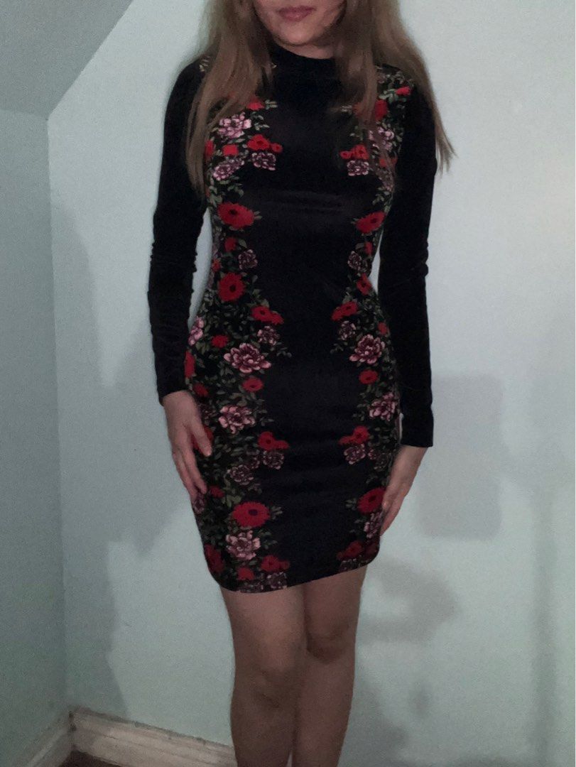 H&M Black bodycon floral velvet dress, Women's Fashion, Dresses & Sets,  Dresses on Carousell
