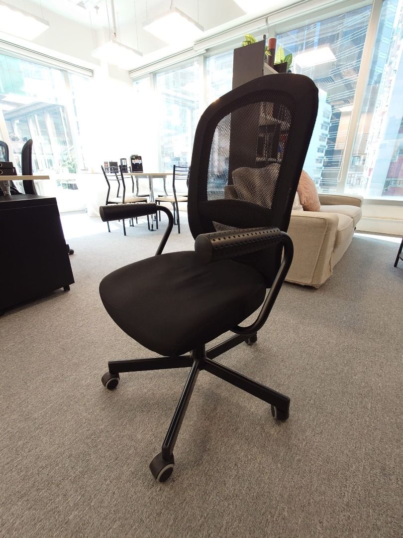 IKEA FLINTAN office chair with armrests in black, 傢俬＆家居, 傢俬, 椅子