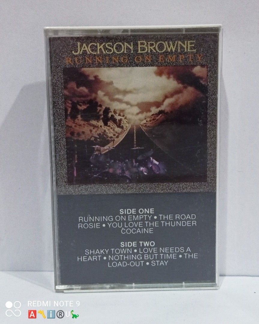Kaset JACKSON BROWNE RUNNING ON EMPTY, Hobbies & Toys, Music & Media