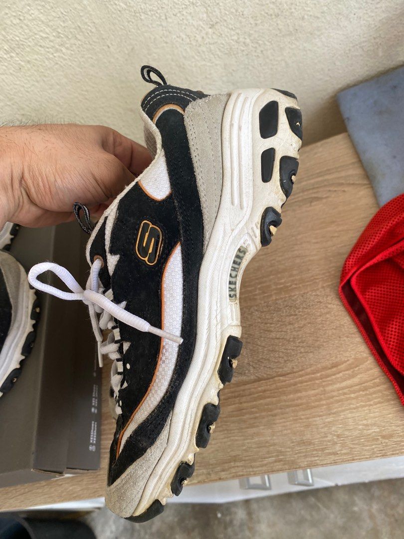 Kasut skechers
