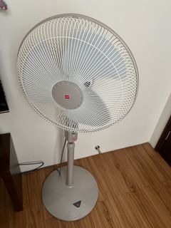 (Category: ) located in . Submitted by baron1234 (Listing ID 1214226746, Image 1). Description: .