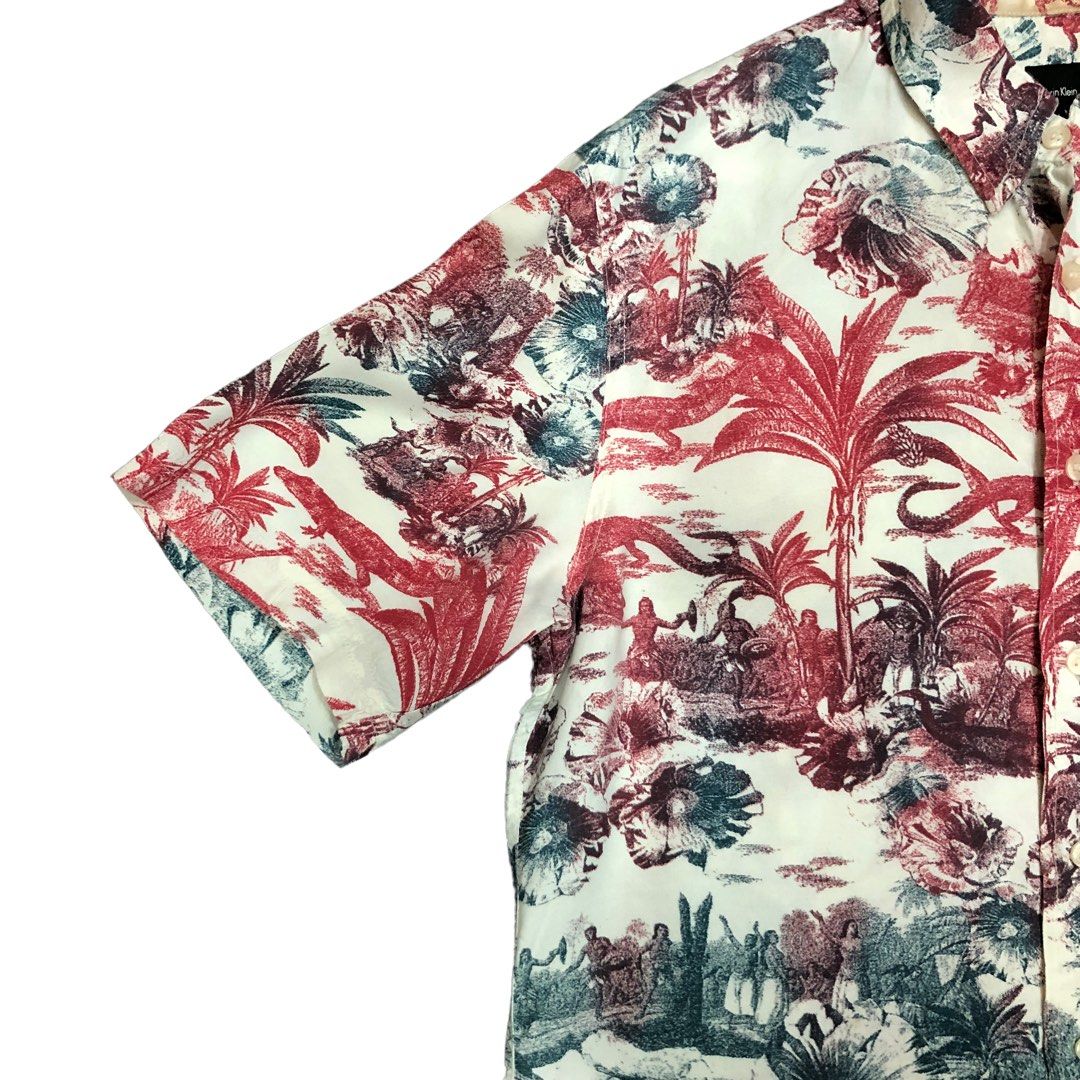 kemeja calvin klein hawaii, Men's Fashion, Tops & Sets, Formal Shirts on  Carousell