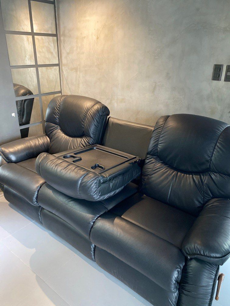 Lazy boy 3 outlet seater recliner