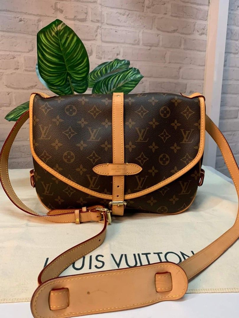 LV LOUIS VUITTON Saumur Slingbag Monogram Eclipse canvas Authentic w Box  Receipt