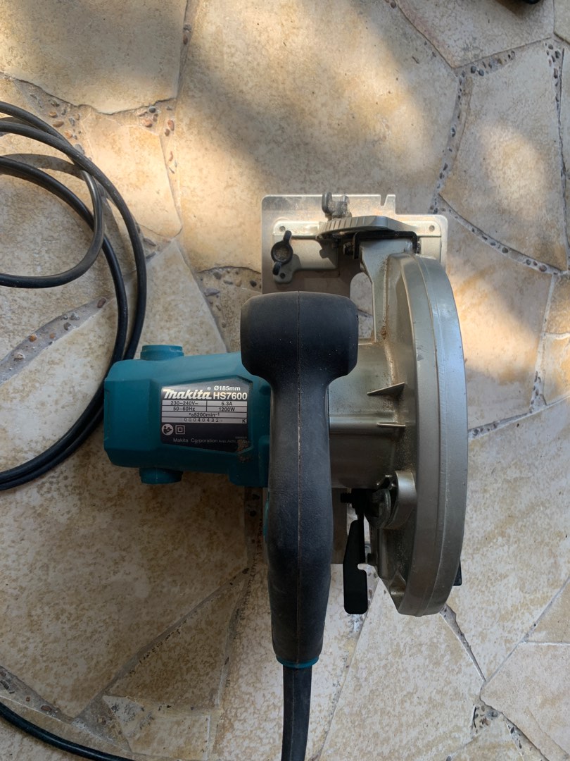 Makita HS7600, Furniture & Home Living, Home Improvement & Organisation ...