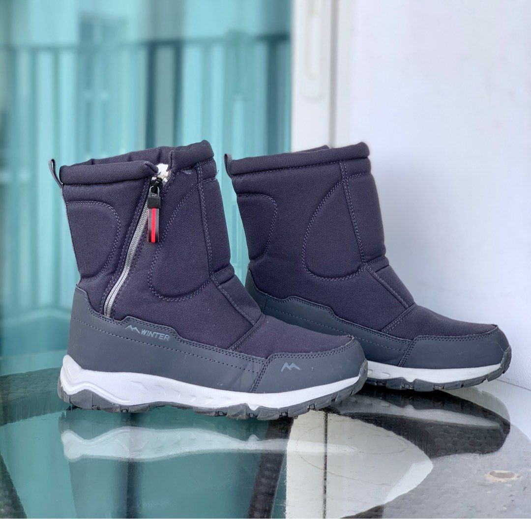 Mens winter 2025 boots size 9