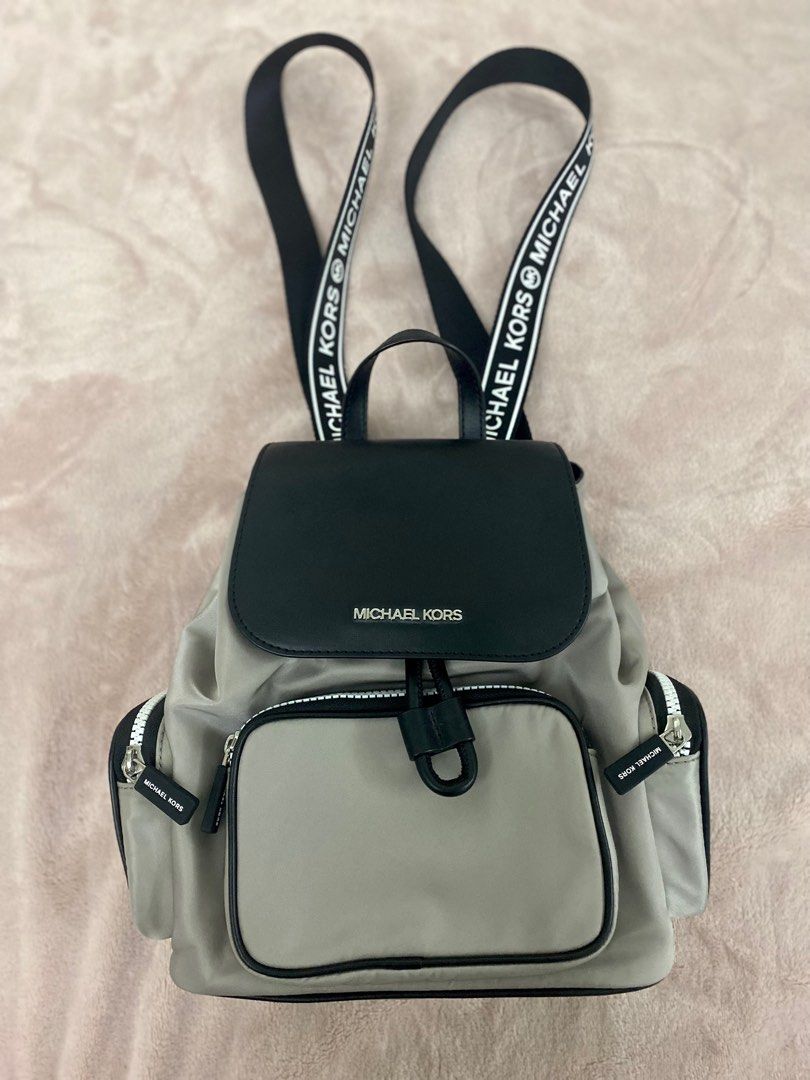 Michael kors deals abbey cargo