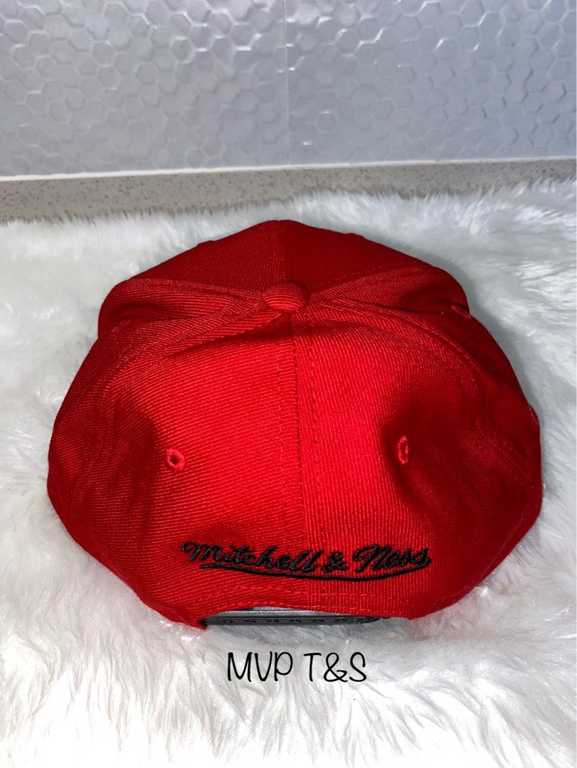Mitchell and Ness Cap Toronto Raptors, Men's Fashion, Watches & Accessories, Caps & Hats on 